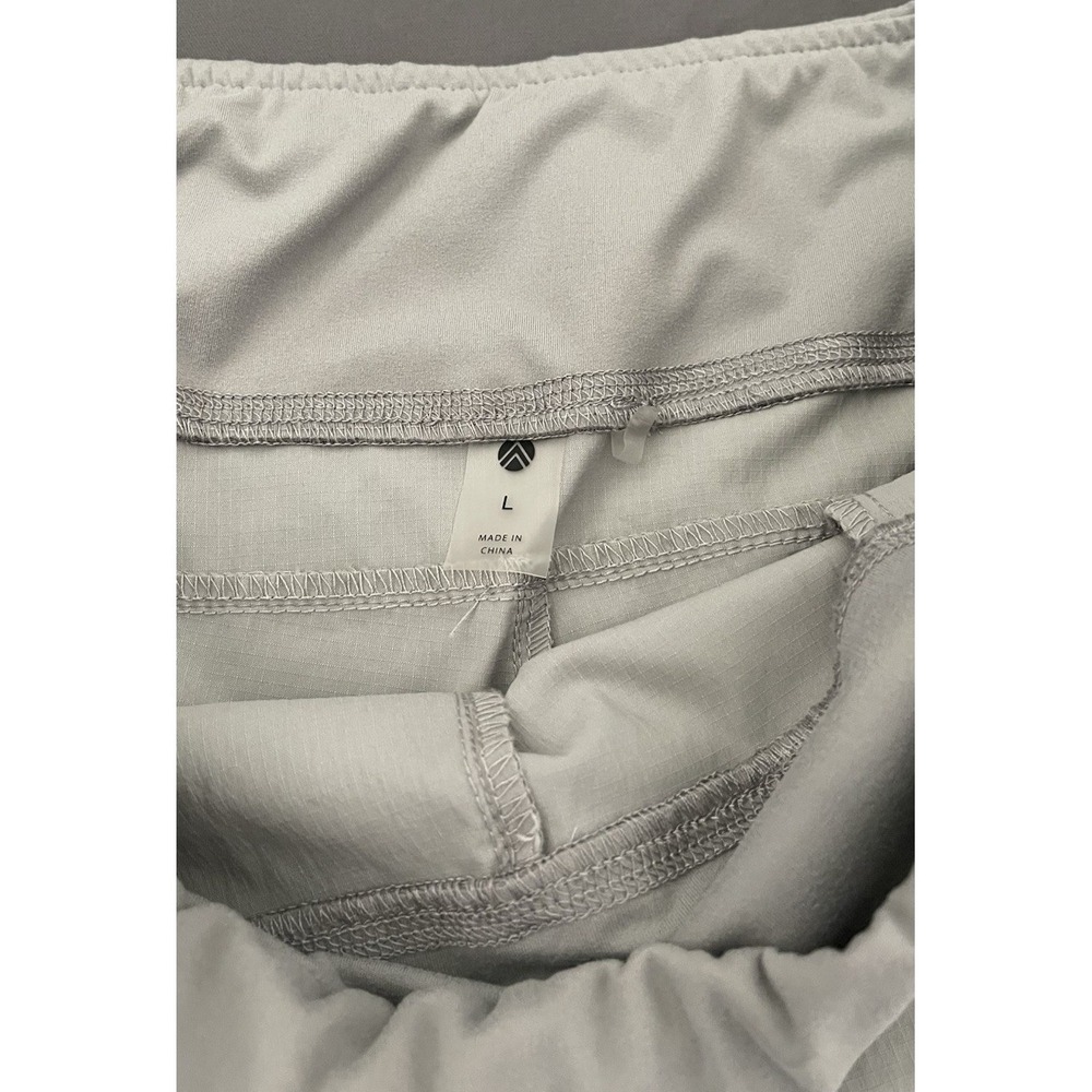 Athletic Shorts Zipper Pockets Gray Outdoor Lightweight Womens Size Large - Picture 3 of 10